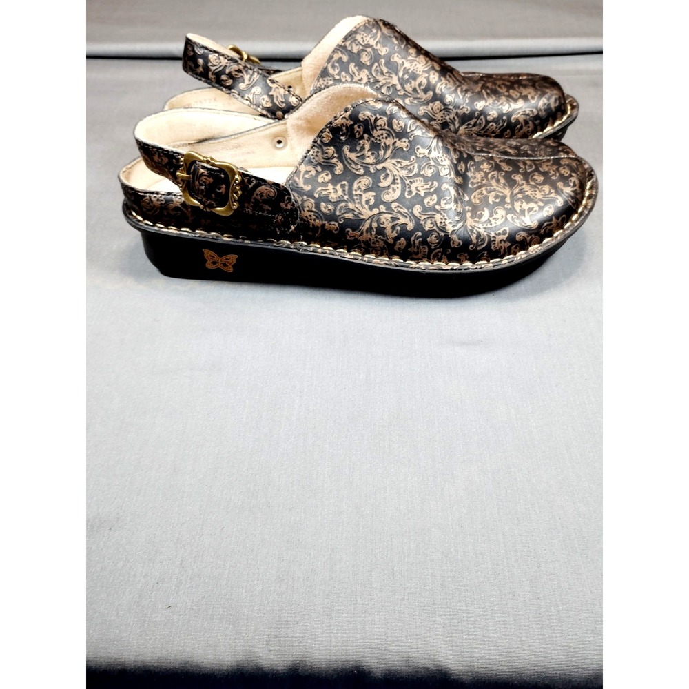 Alegria Women Paloma Floral Embossed Leather Mary Jane t Clogs Shoes 39/US 8.5